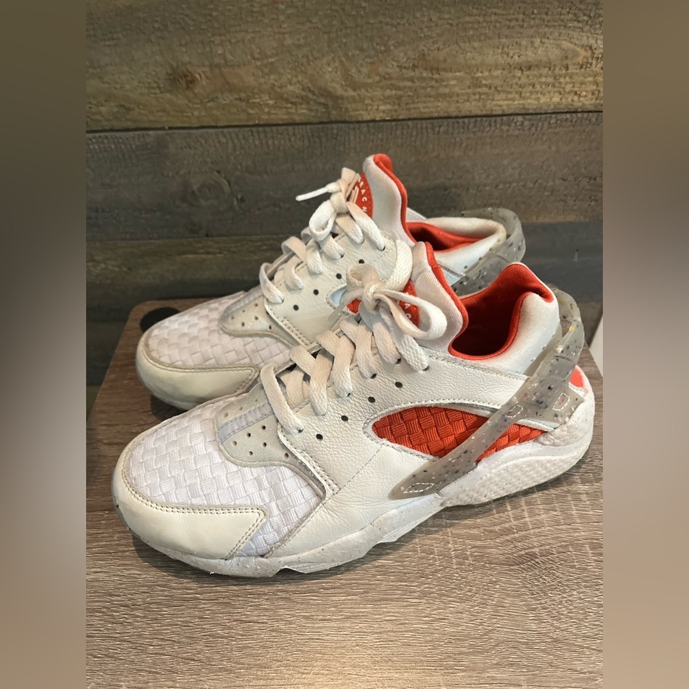Nike Air Huarache Crater Premium White Orange Women’s‎ Size 8 - Picture 4 of 16